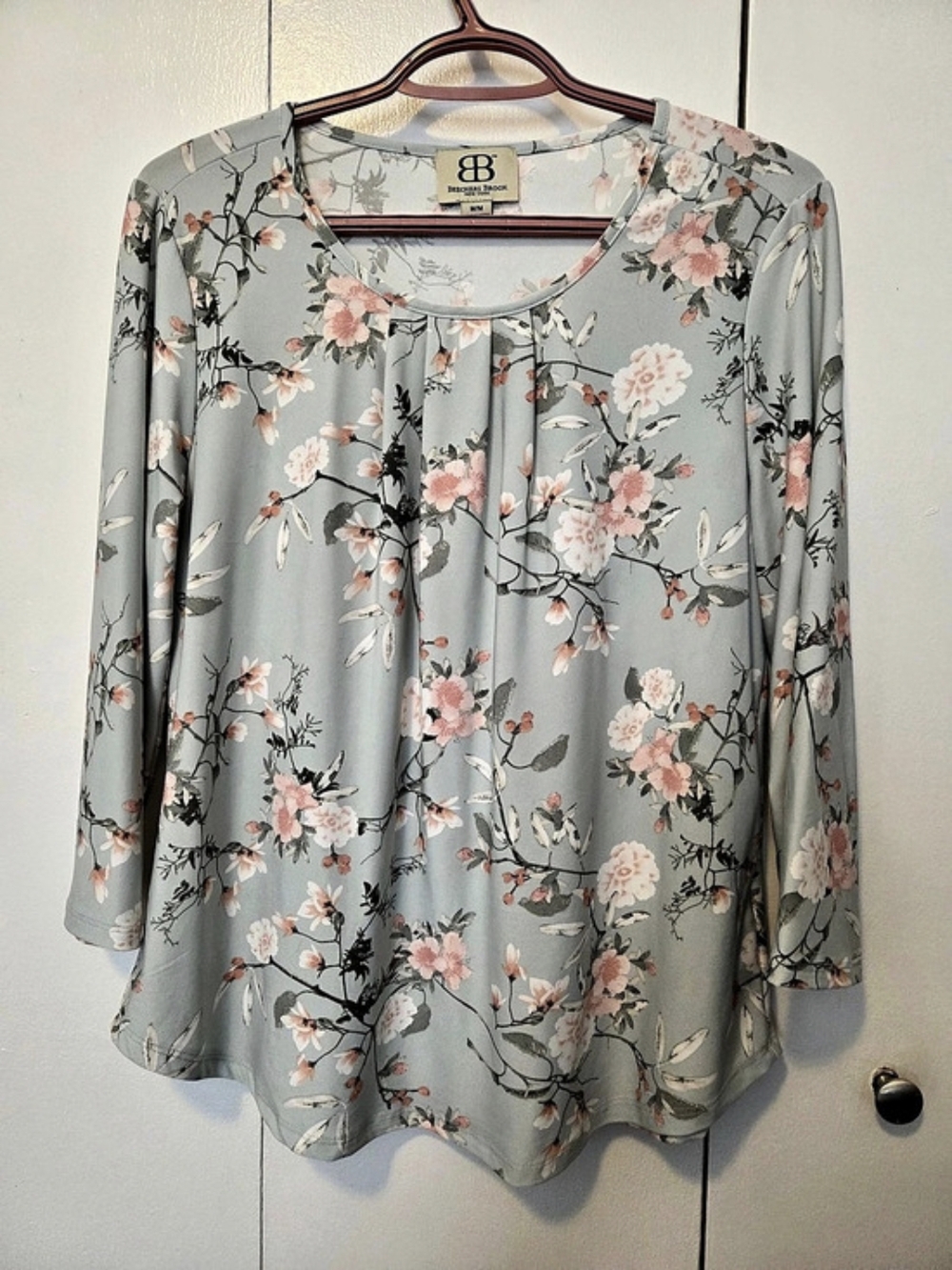 Beechers Brook Women's M Pale Blue 3/4 Sleeve Floral Blouse